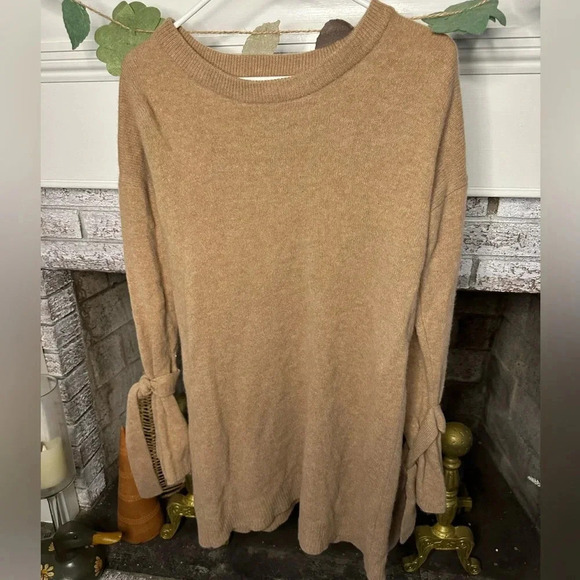 100% Merino wool Madewell sweater size S sleeves with bows at the wrist - Picture 1 of 4
